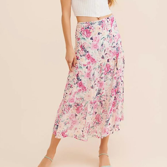 Free People Dresses & Skirts - En Saison Fleur Midi Skirt